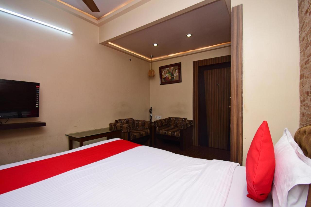 Oyo 2510 Near Camac Street Hotel Calcutta Eksteriør billede